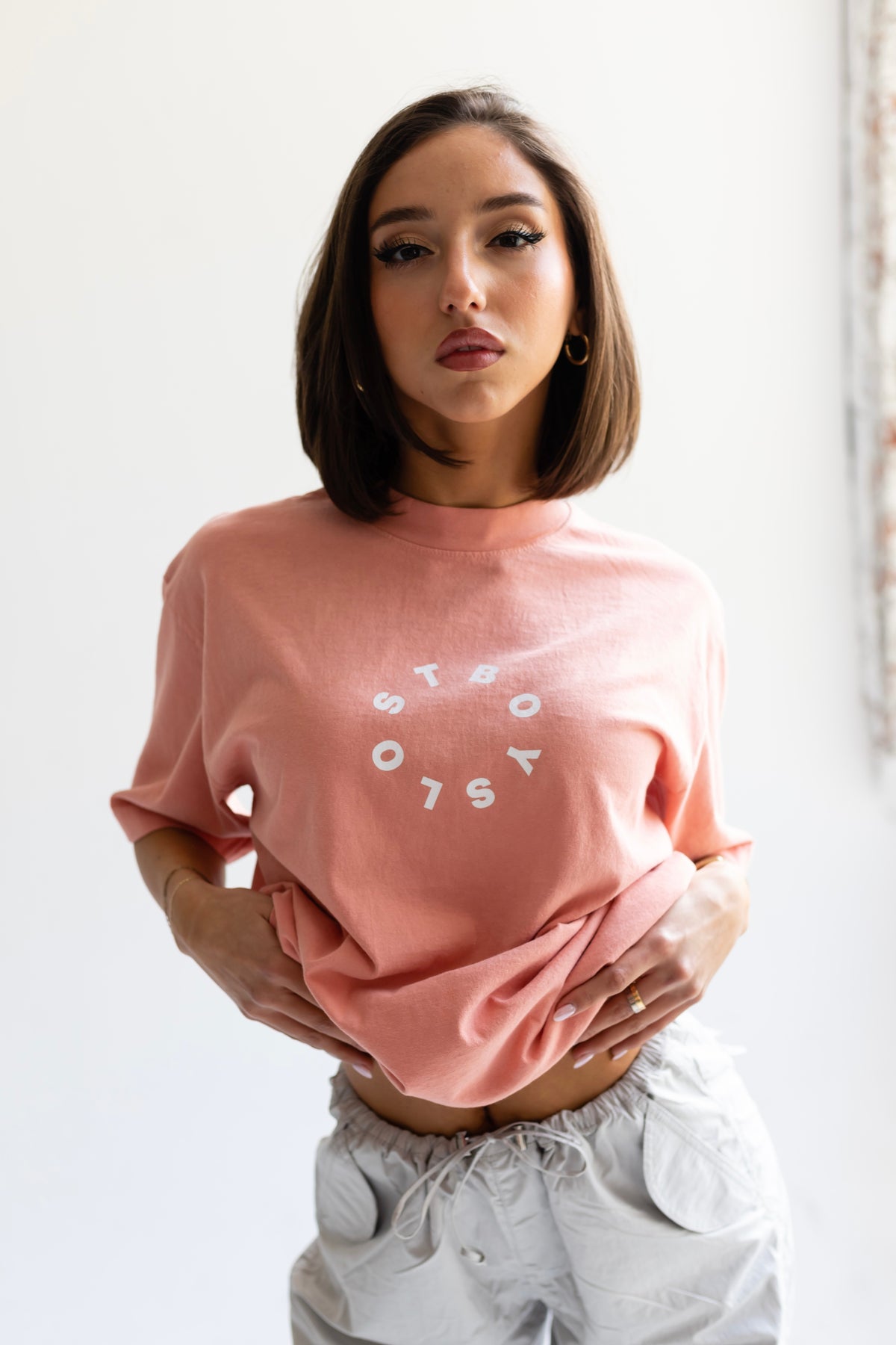 “NONSTOP” PREMIUM OVERSIZED TEE IN CORAL